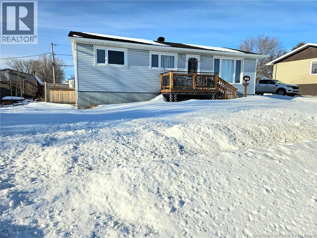 510 Fleet, Bathurst, New Brunswick  E2A 4H1 - Photo 2 - NB133333