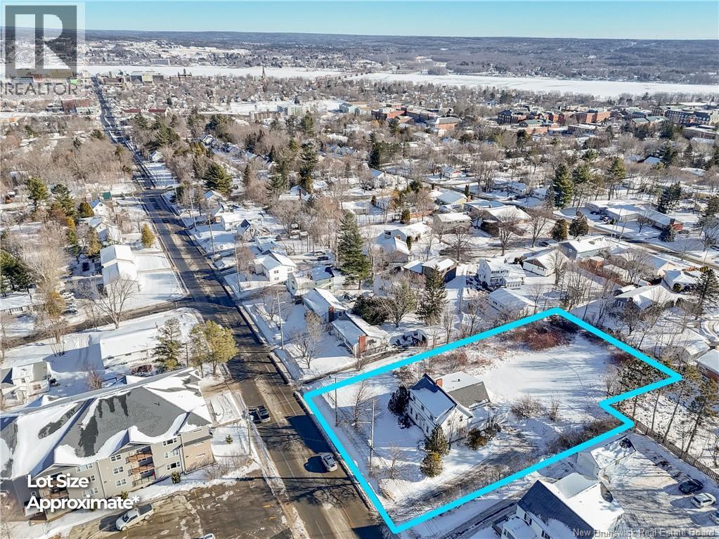 838 Regent Street, Fredericton, New Brunswick E3B 3Y4 - Photo 4 - NB133274
