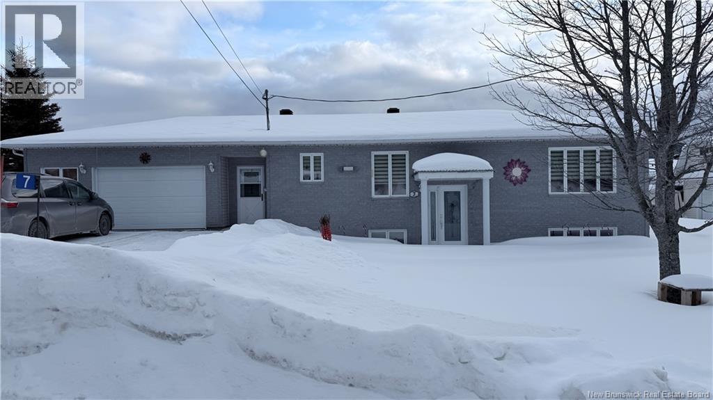 7 Lebel Street, Saint-François-de-Madawaska, New Brunswick