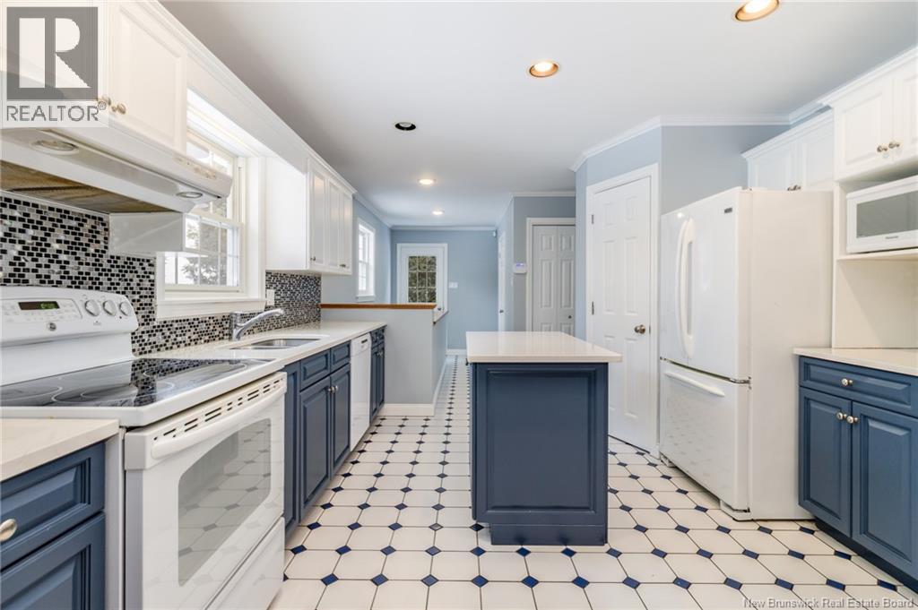 22 Lexington Lane, Fredericton, New Brunswick E3A 5S6 - Photo 8 - NB133359