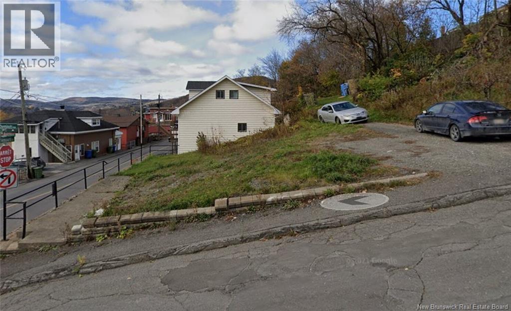 27 Rue D'amours, Edmundston, New Brunswick  E3V 1Y1 - Photo 4 - NB133253