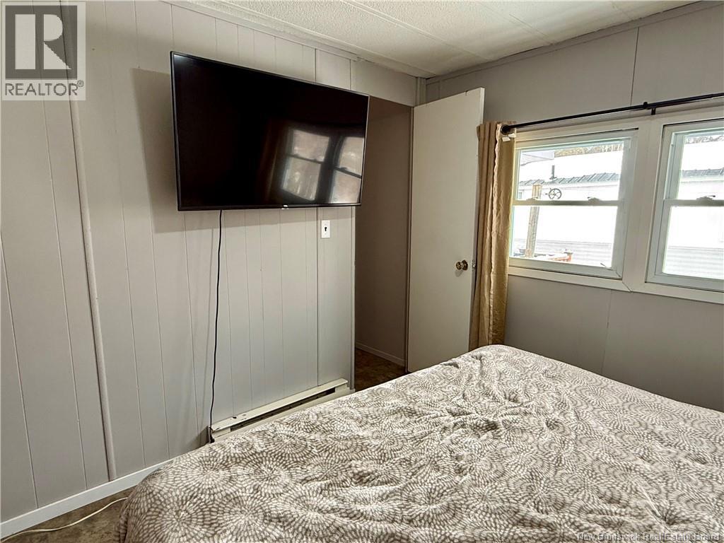 12 Chestnut Street, Woodstock, New Brunswick  E7M 1K3 - Photo 27 - NB133417