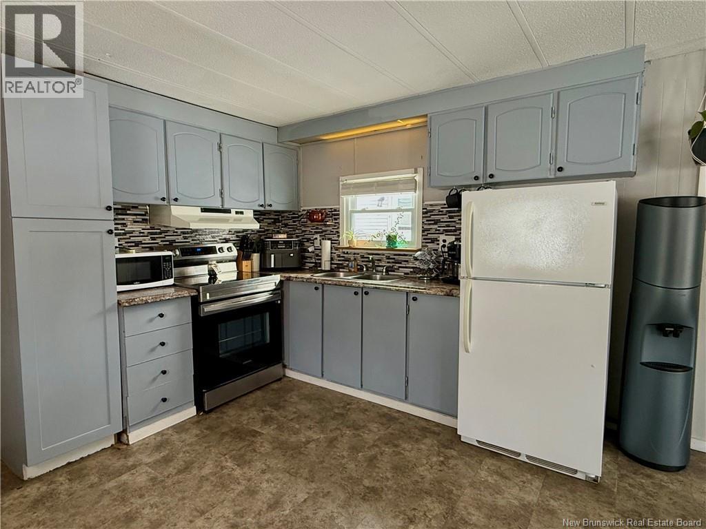 12 Chestnut Street, Woodstock, New Brunswick  E7M 1K3 - Photo 9 - NB133417
