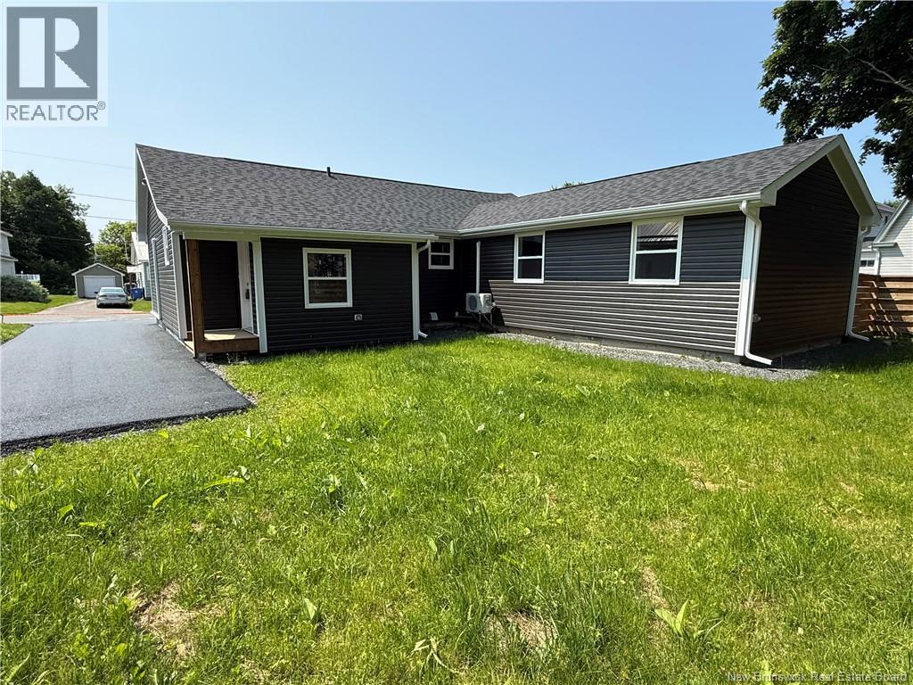 122 St. John Street, Woodstock, New Brunswick  E7M 2V1 - Photo 6 - NB133434