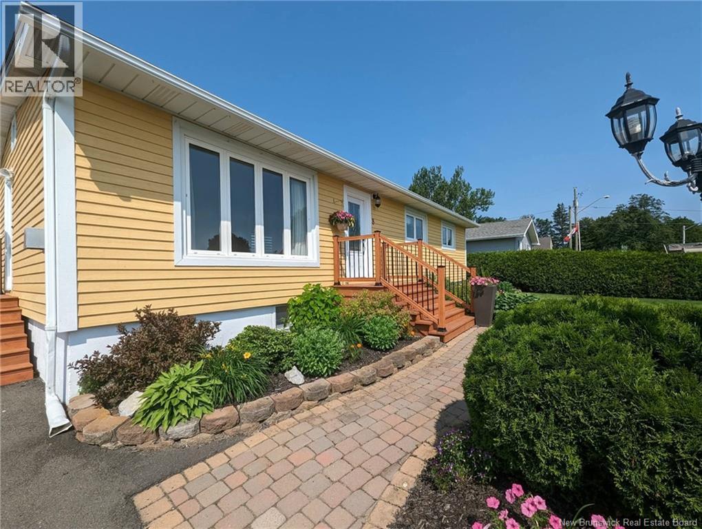 8 Beau Rivage Street, Richibucto, New Brunswick  E4W 3W5 - Photo 2 - NB133543