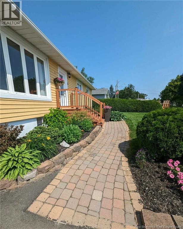 8 Beau Rivage Street, Richibucto, New Brunswick  E4W 3W5 - Photo 3 - NB133543