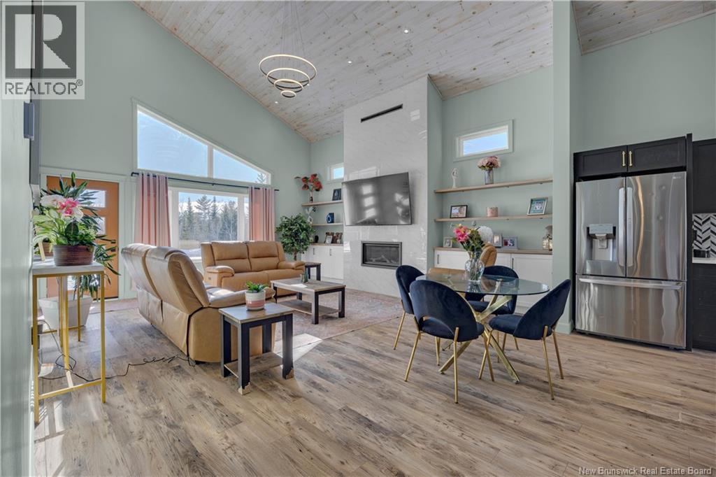 9 Crest Avenue, Heathland, New Brunswick  E3L 0G8 - Photo 8 - NB132958