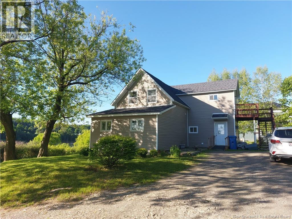 9024 Main Street, Florenceville-Bristol, New Brunswick E7L 2A3 - Photo 2 - NB133412