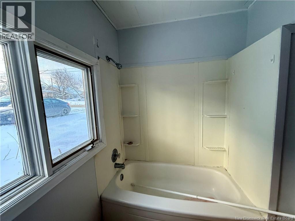 62 Duncan Street, Campbellton, New Brunswick  E3N 2K9 - Photo 10 - NB133602