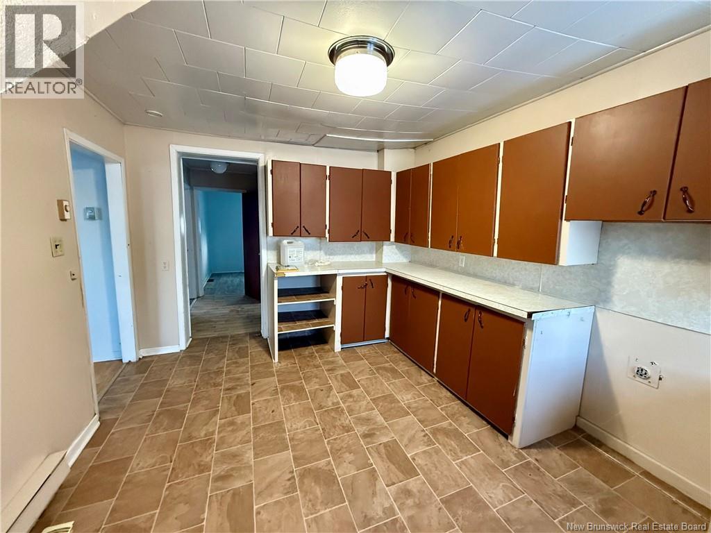 62 Duncan Street, Campbellton, New Brunswick  E3N 2K9 - Photo 3 - NB133602