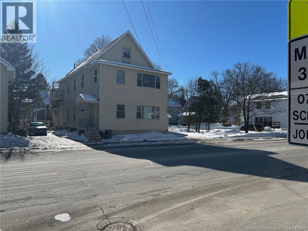 425-429 Main Street, Sussex, New Brunswick  E4E 5L4 - Photo 2 - NB133590