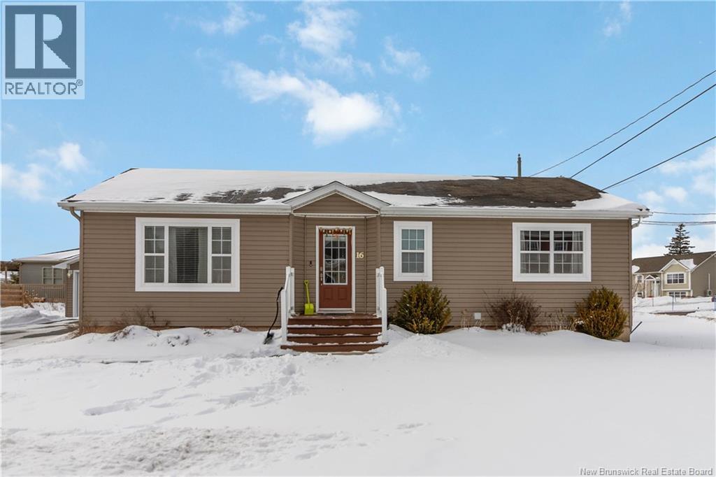 16 Crowbush Crescent, Moncton, New Brunswick  E1G 0G8 - Photo 2 - NB133639