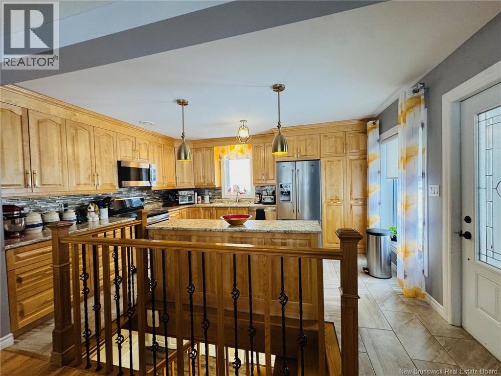 5 Wellington Street, Campbellton, New Brunswick  E3N 1G1 - Photo 3 - NB133869