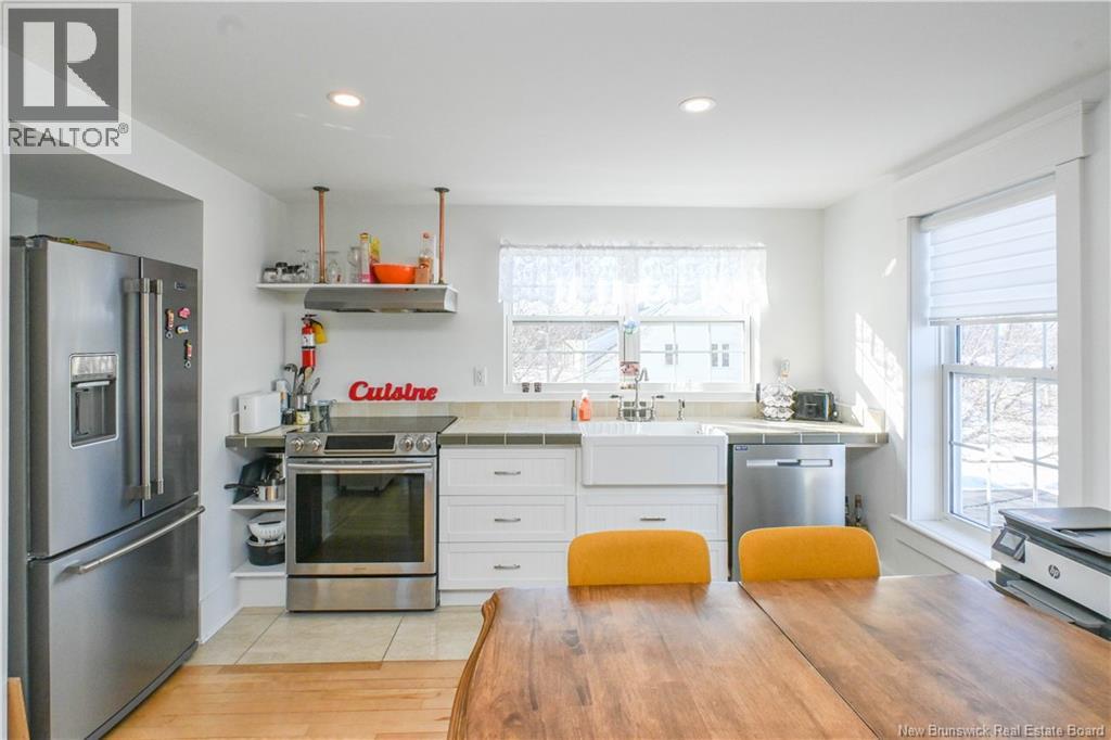 118 Saint-Pierre O. Boulevard, Caraquet, New Brunswick  E1W 1B6 - Photo 36 - NB133876