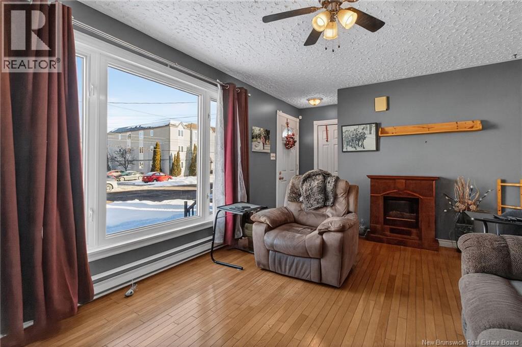 124 Redmond Street, Moncton, New Brunswick  E1A 3J7 - Photo 3 - NB133974