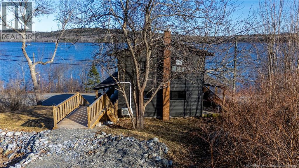 8980 Route 102, Grand Bay-Westfield, New Brunswick  E2M 7B6 - Photo 2 - NB133995
