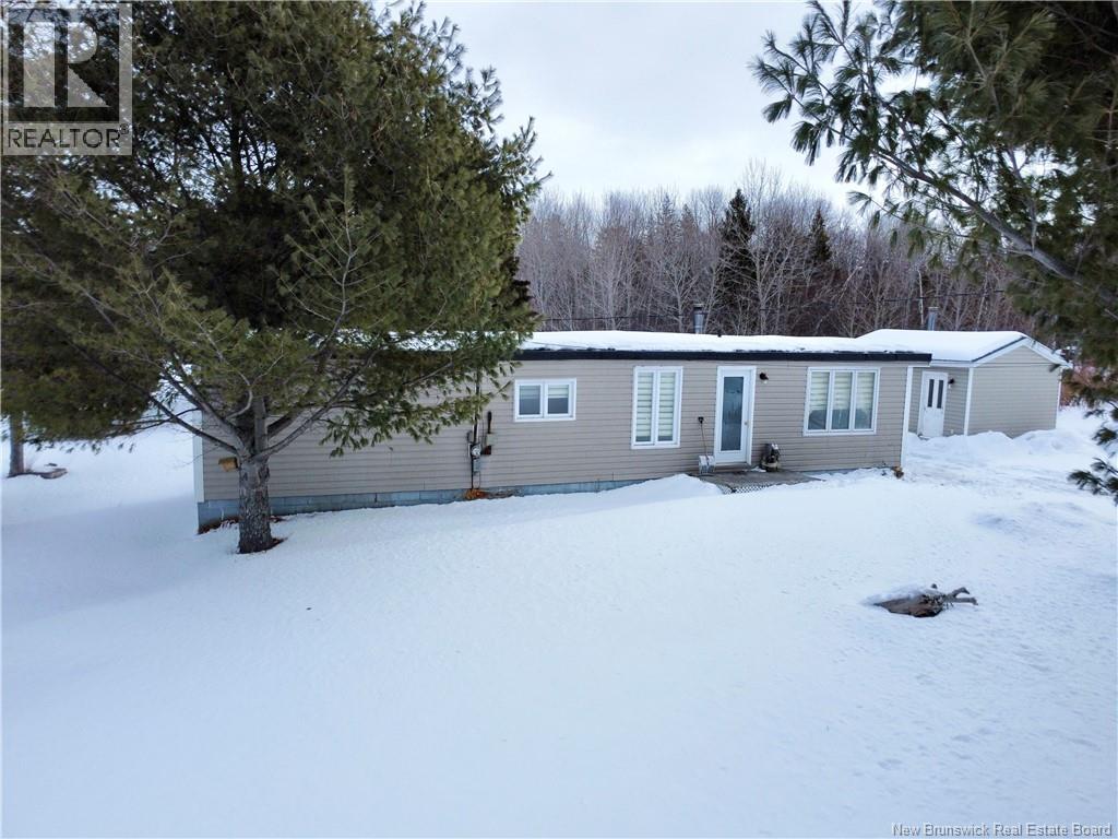 125 Route 134, Petit-Rocher, New Brunswick  E8J 2G7 - Photo 22 - NB134021