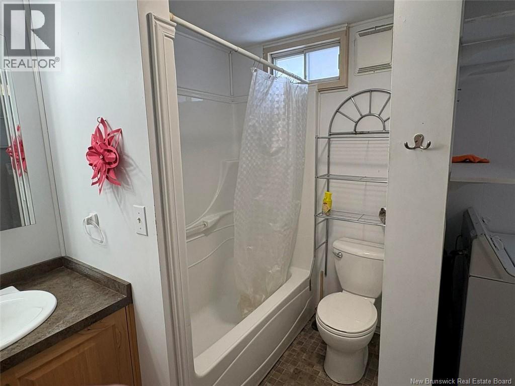 7 Principale Street, Sainte-Anne-De-Madawaska, New Brunswick  E7E 1B5 - Photo 17 - NB134042