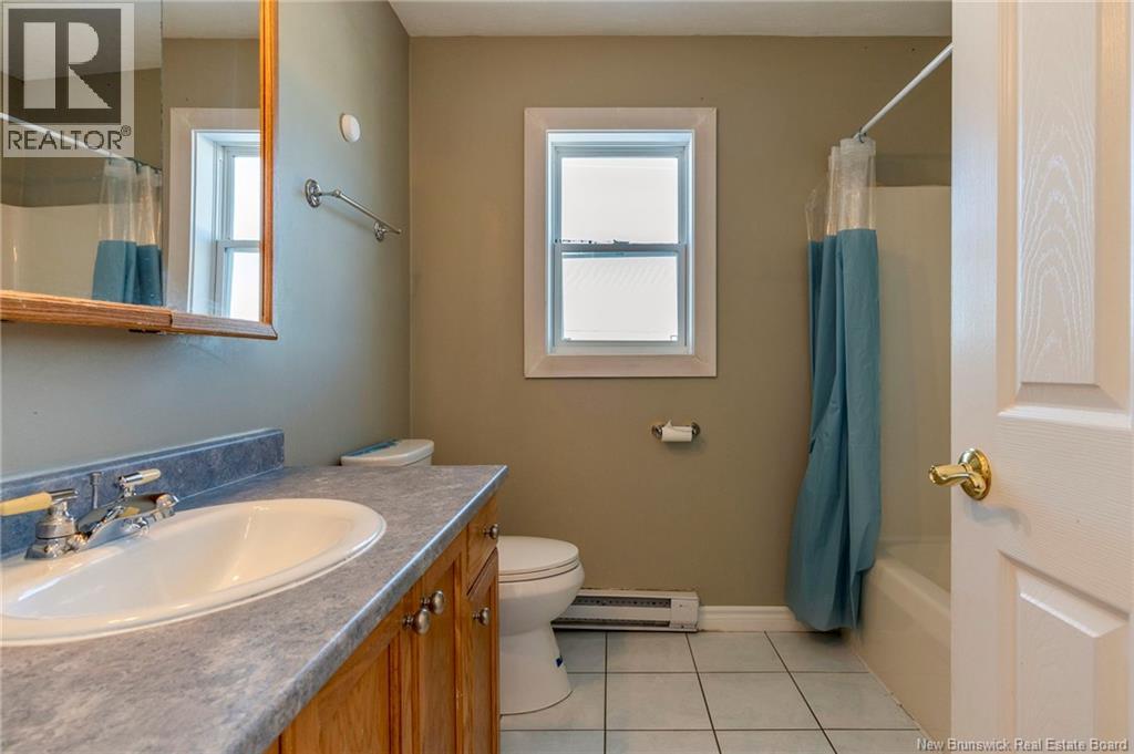 86 Lonsdale Drive, Moncton, New Brunswick  E1G 2H9 - Photo 33 - NB134022