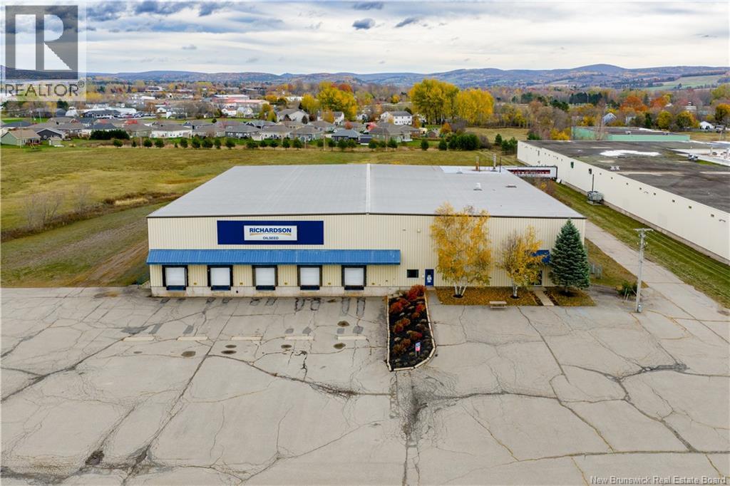 195 Stewart Avenue, Sussex, New Brunswick  E4E 2G1 - Photo 1 - NB134249