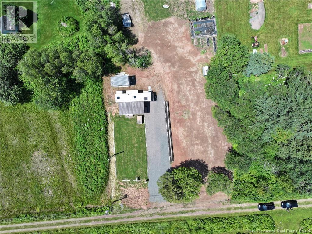 22 Allee Croix-Rouge, Bas Cap Pele, New Brunswick  E4N 1L5 - Photo 3 - NB134039