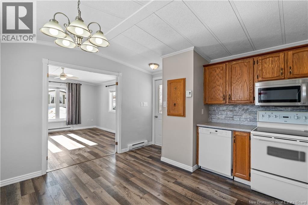240 Birchgrove, Beresford, New Brunswick  E8K 1G7 - Photo 12 - NB134262