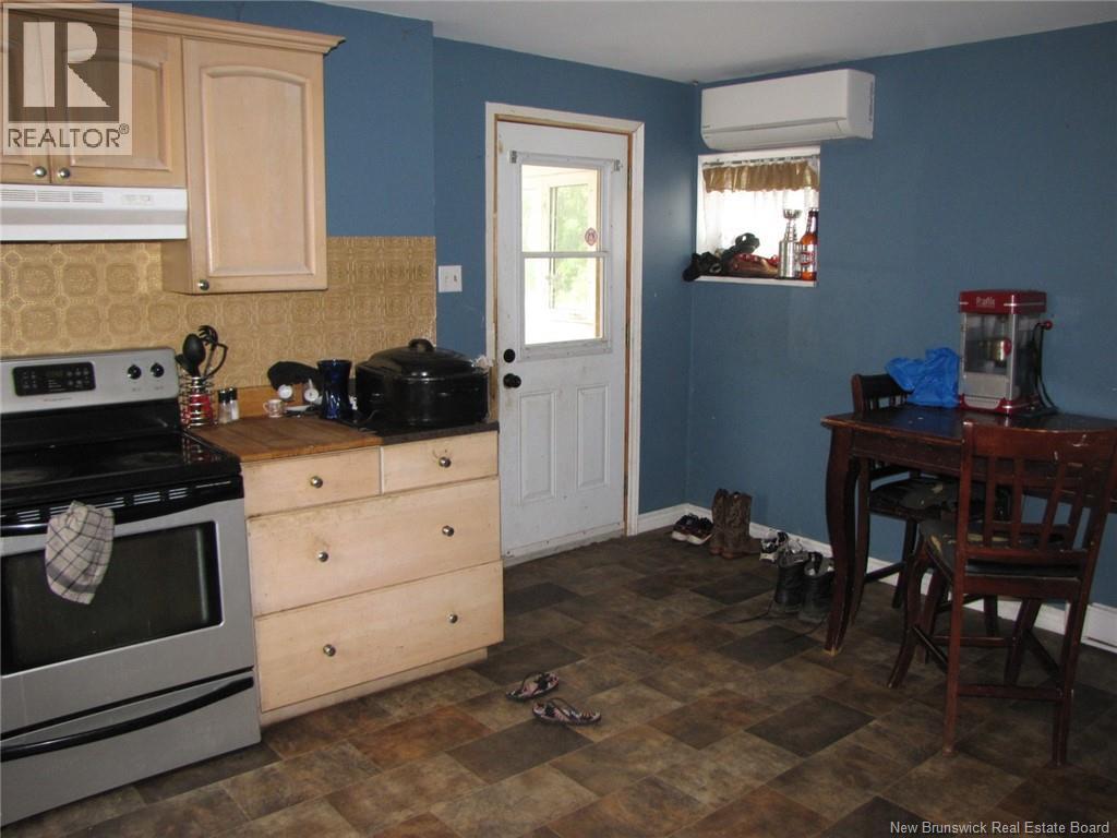 5031 Main Street, Dorchester, New Brunswick  E4K 2X7 - Photo 12 - NB134345