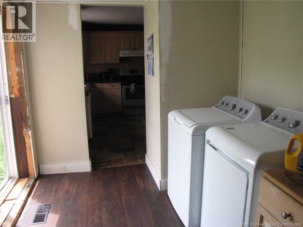 5031 Main Street, Dorchester, New Brunswick  E4K 2X7 - Photo 13 - NB134345