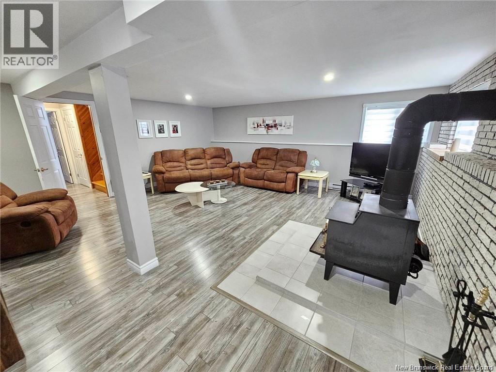 420 Principale, Petit-Rocher, New Brunswick  E9J 1N8 - Photo 39 - NB134387