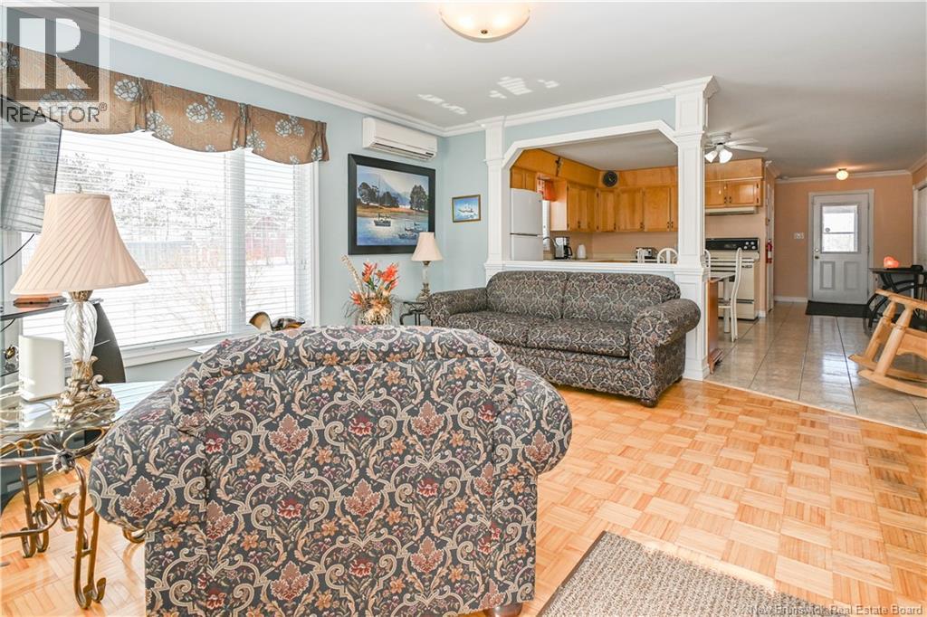 63 Parisé Street, Caraquet, New Brunswick  E1W 1B6 - Photo 6 - NB134399