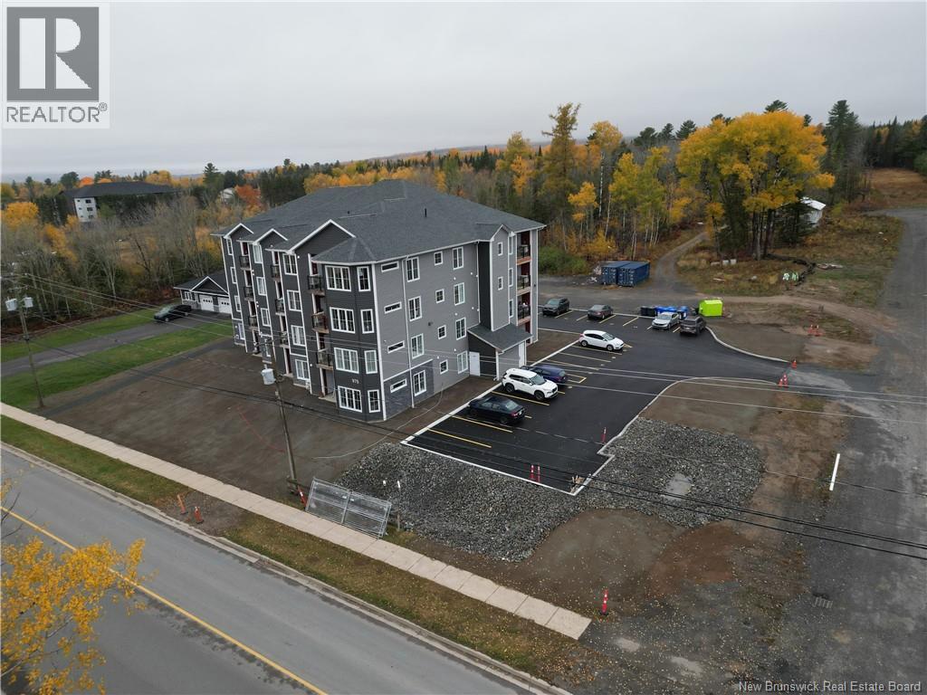 975 Brookside Drive, Fredericton, New Brunswick  E3G 8T9 - Photo 1 - NB134379