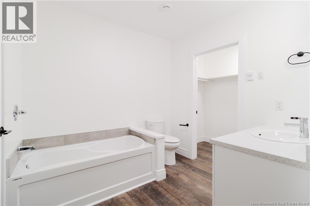 975 Brookside Drive, Fredericton, New Brunswick  E3G 8T9 - Photo 25 - NB134379