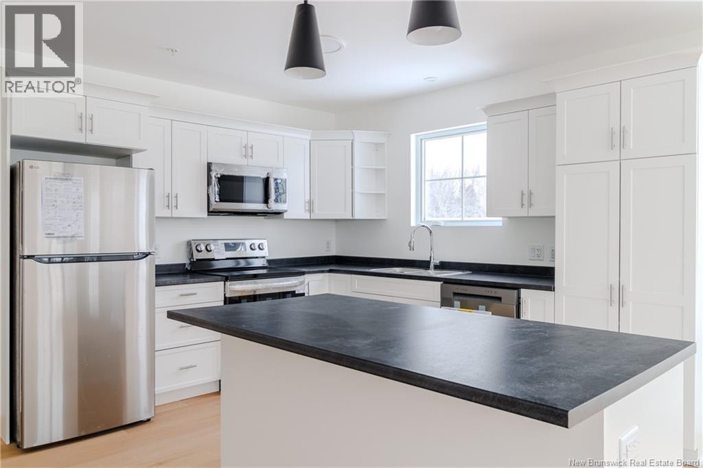 975 Brookside Drive, Fredericton, New Brunswick  E3G 8T9 - Photo 5 - NB134379