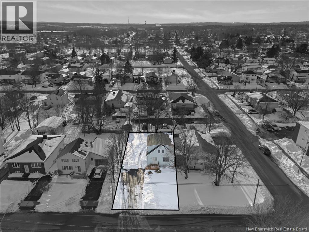 124 First Avenue, Moncton, New Brunswick  E1C 7X3 - Photo 2 - NB134410