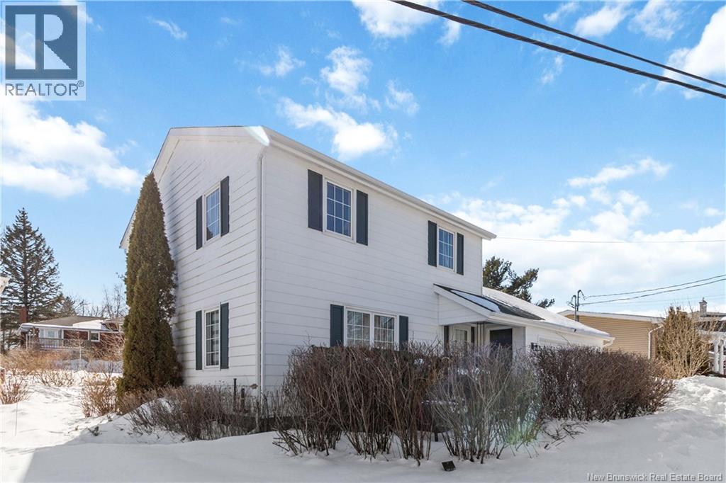 330 Westmount Boulevard, Moncton, New Brunswick  E1E 1V6 - Photo 8 - NB134266