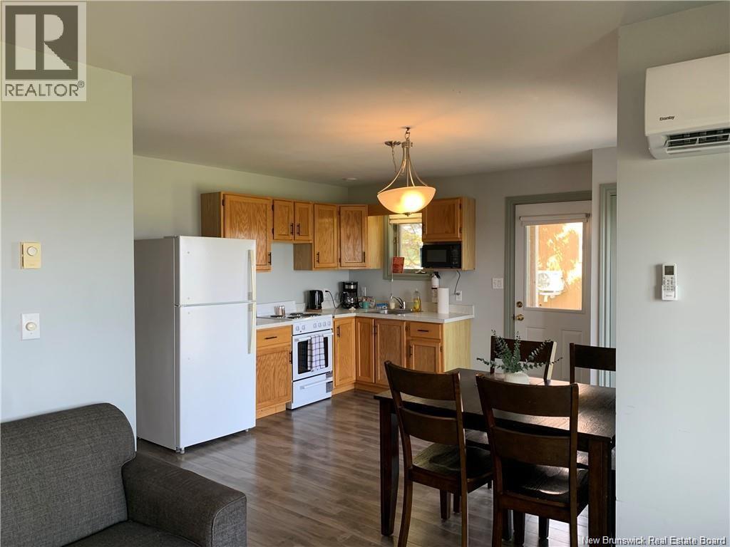 120 York Street, Richibucto, New Brunswick  E4W 4K1 - Photo 3 - NB134205