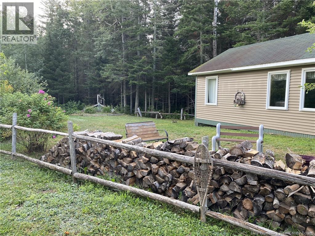 560 Cd Rue Principale, Beresford, New Brunswick E8K 2A8 - Photo 6 - NB134534