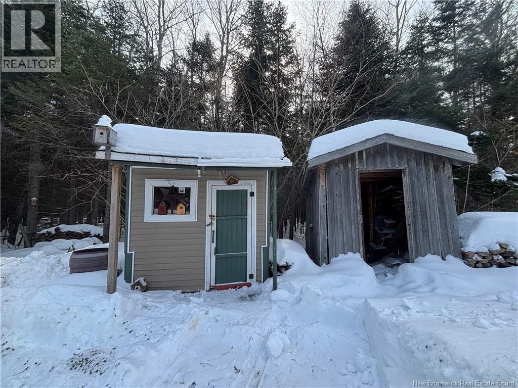 560 Cd Rue Principale, Beresford, New Brunswick E8K 2A8 - Photo 8 - NB134534