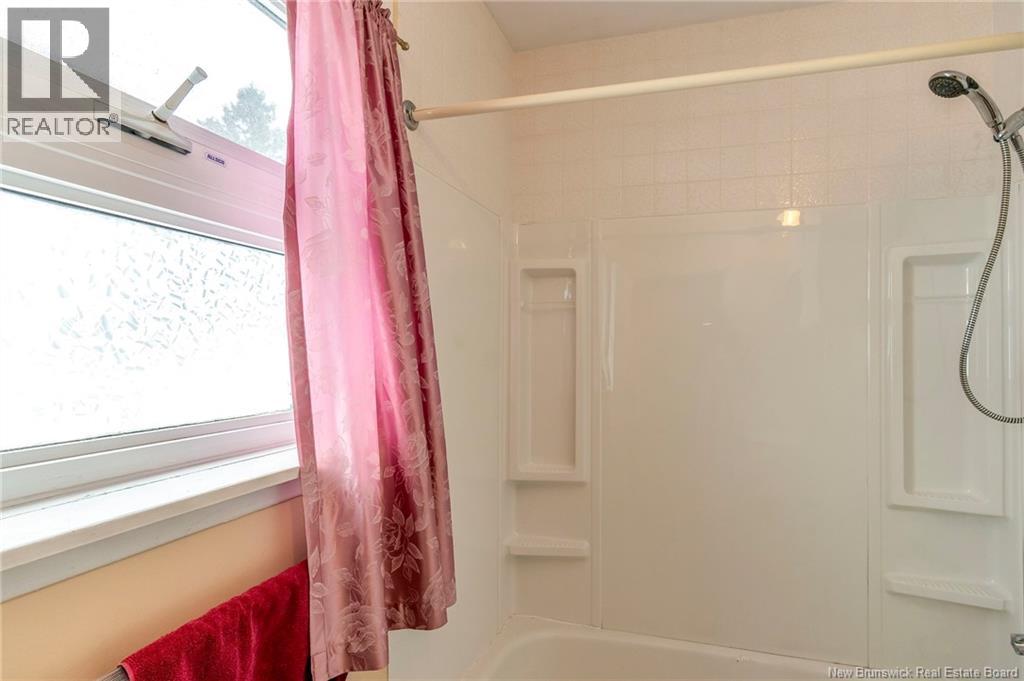 46 Lynwood Drive, Moncton, New Brunswick  E1A 3Z7 - Photo 11 - NB134695