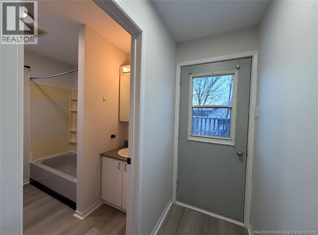 285 Church, Bathurst, New Brunswick  E2A 1J8 - Photo 7 - NB134523