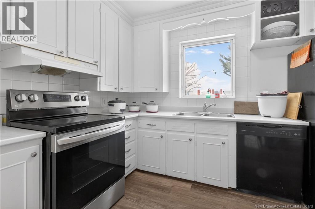 34 Lynwood Drive, Moncton, New Brunswick  E1A 3Z7 - Photo 2 - NB134125