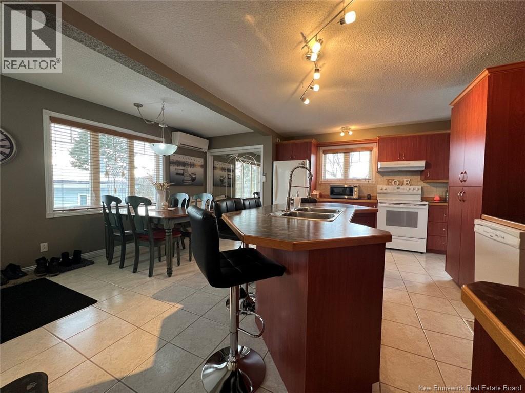 120 34th Avenue, Edmundston, New Brunswick E3V 2T6 - Photo 5 - NB134775