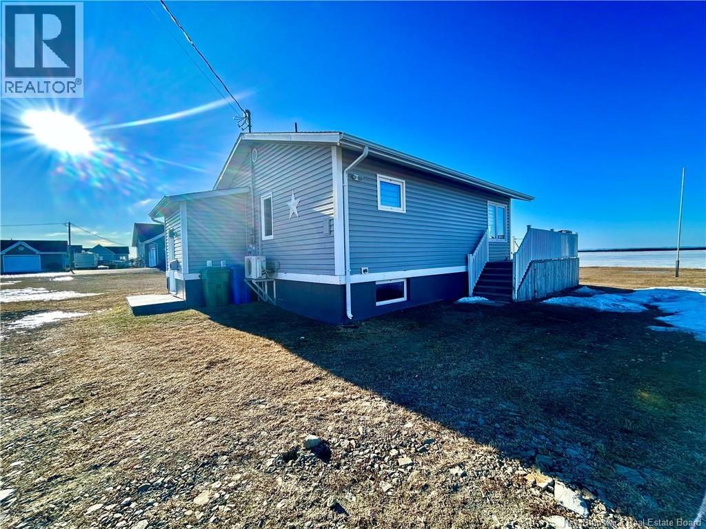 7731 2 Du Havre Street, Bas-Caraquet, New Brunswick  E1W 5W9 - Photo 6 - NB133616