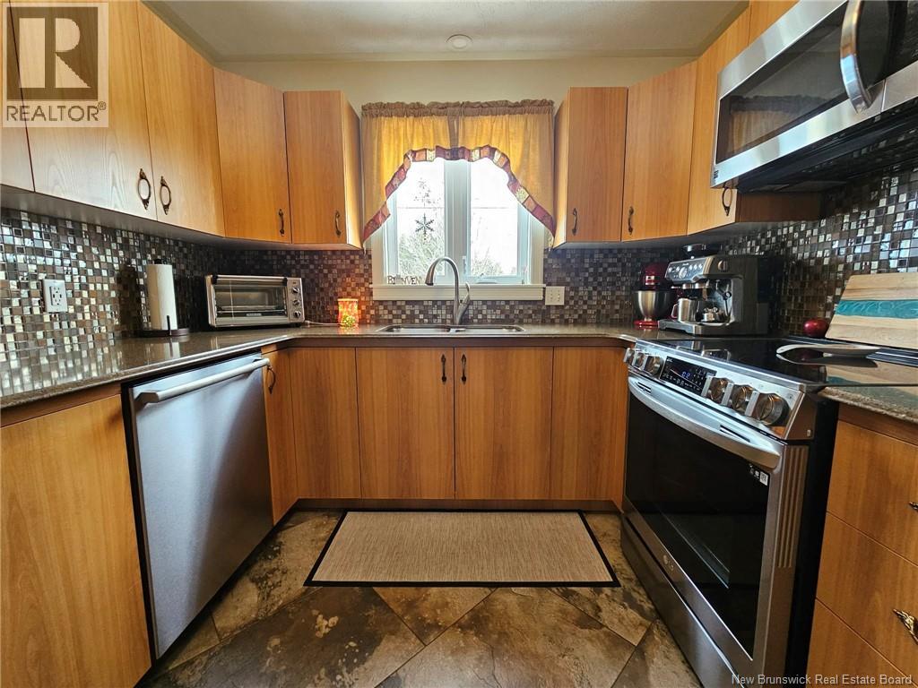 85 Taylor Street, Grand-Sault/grand Falls, New Brunswick  E3Y 3W6 - Photo 12 - NB134897