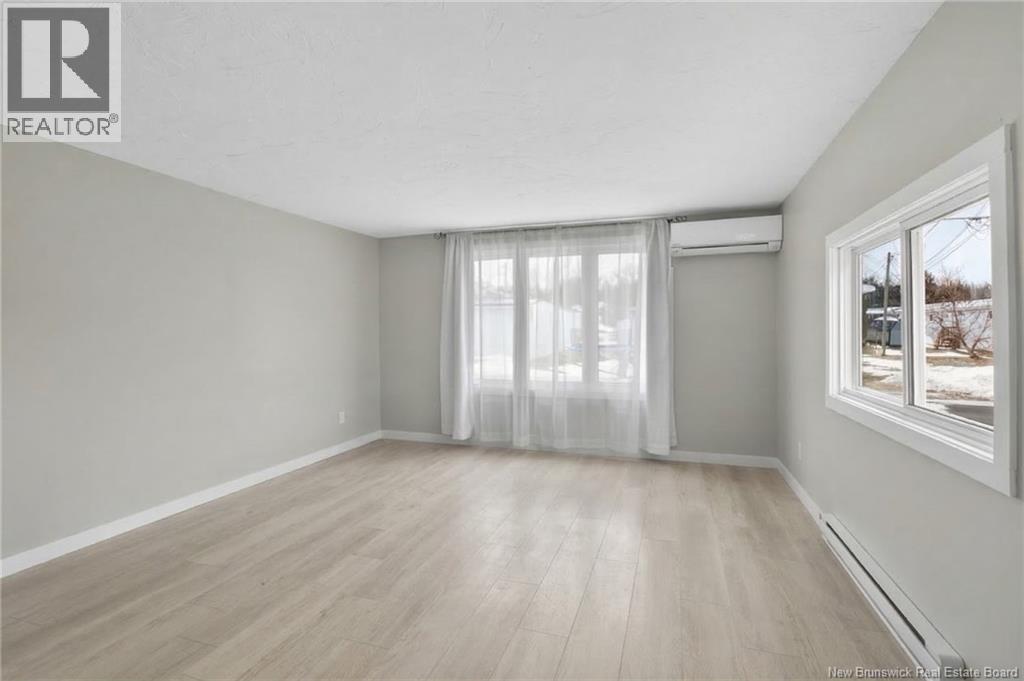 21 Cascade, Moncton, New Brunswick  E1E 2J8 - Photo 10 - NB134979