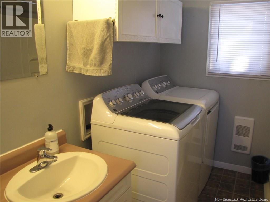 12 Pinetree Street, Moncton, New Brunswick  E1H 2Z6 - Photo 24 - NB135041