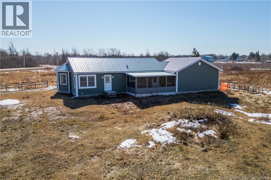 80 East Main Street, Port Elgin, New Brunswick  E4M 2X7 - Photo 3 - NB134858