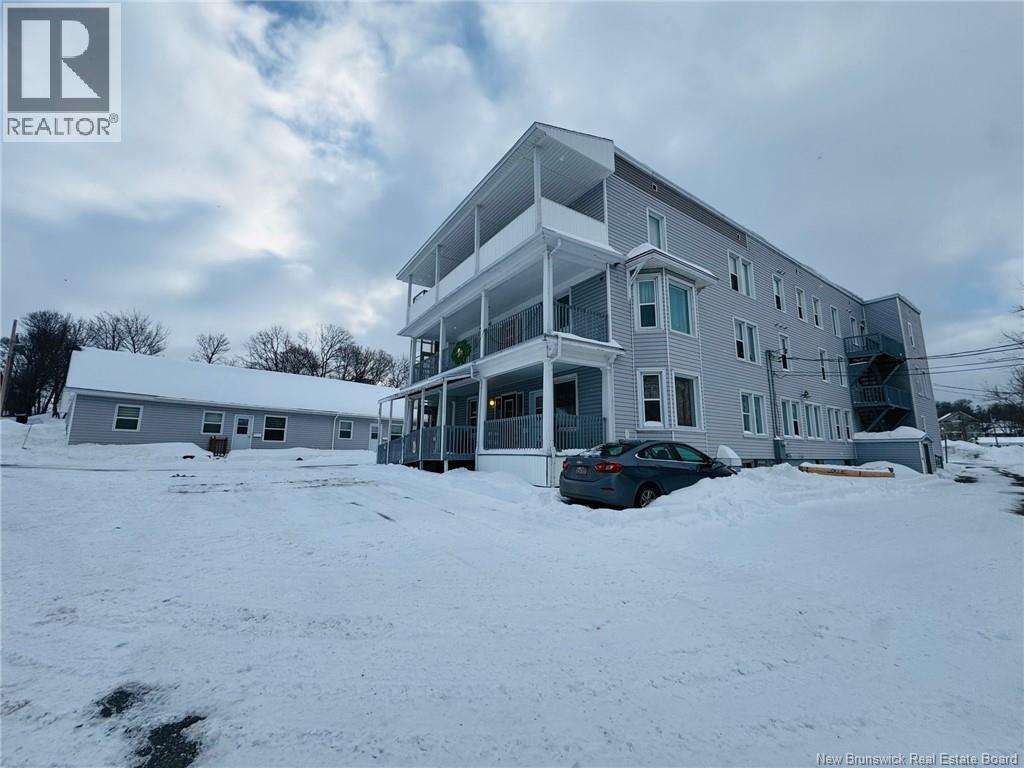 26 Patterson Street, Campbellton, New Brunswick  E3N 1E4 - Photo 2 - NB134651