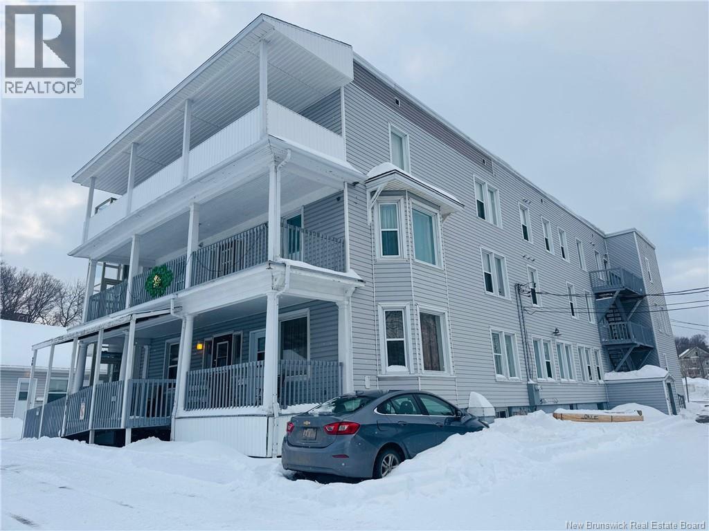 26 Patterson Street, Campbellton, New Brunswick E3N 1E4 - Photo 3 - NB135073
