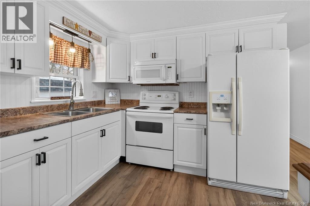 21 Mclaughlin, Bouctouche, New Brunswick  E4S 3P2 - Photo 2 - NB134800